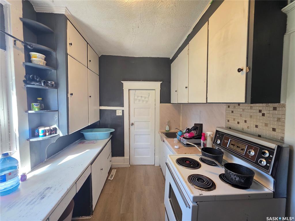 MLS® listing #SK049841 for sale located at 1126 Robinson Street