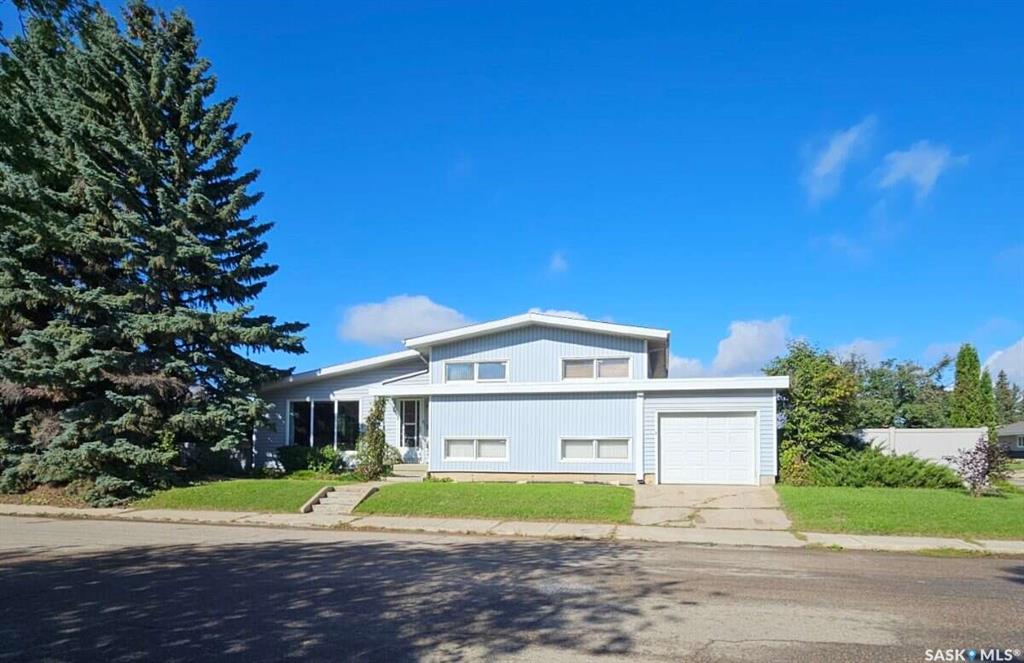 Second View of 549 Laurier Drive, West Hill PA, Prince Albert, Saskatchewan, S6V 5M4