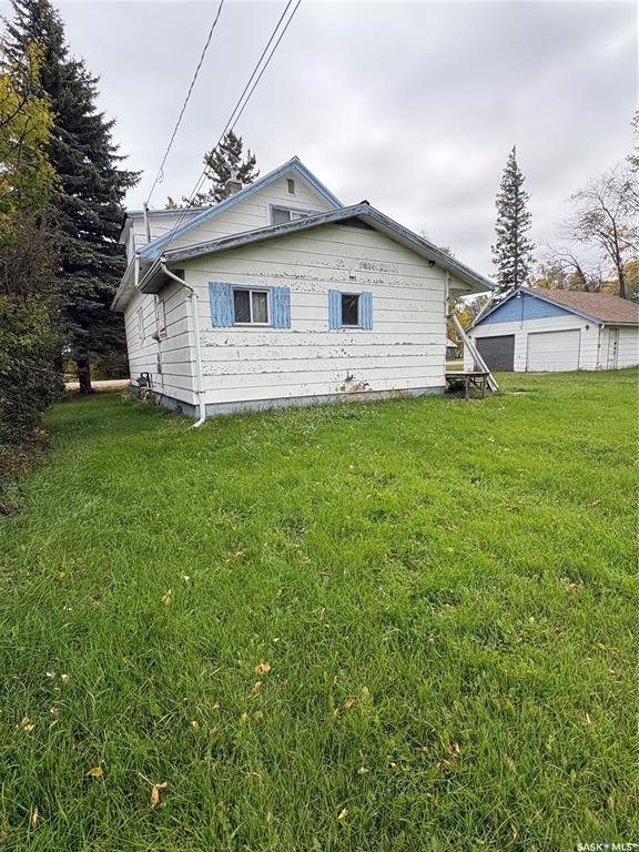 Third View of 302 & 304 Livingstone Road, Pelly, Saskatchewan, S0A 2Z0