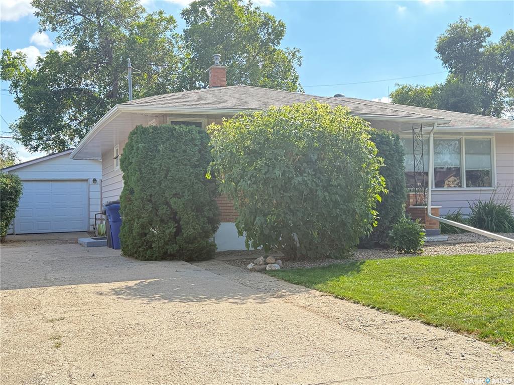 Second View of 212 Ash Drive, Weyburn, Saskatchewan, S4H 0S2