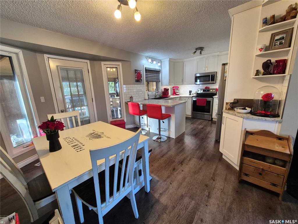 Fourth View of 221 Bean Crescent, Weyburn, Saskatchewan, S4H 3A3