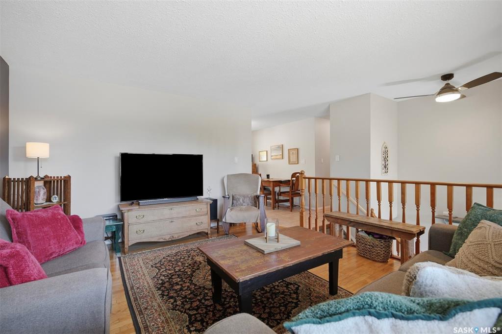 Fifth View of 389 21st Street W, West Hill PA, Prince Albert, Saskatchewan, S6V 4J2