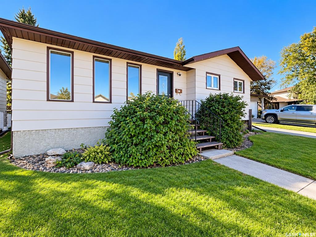 Third View of 3205 Bliss Crescent, Crescent Acres, Prince Albert, Saskatchewan, S6V 7M1