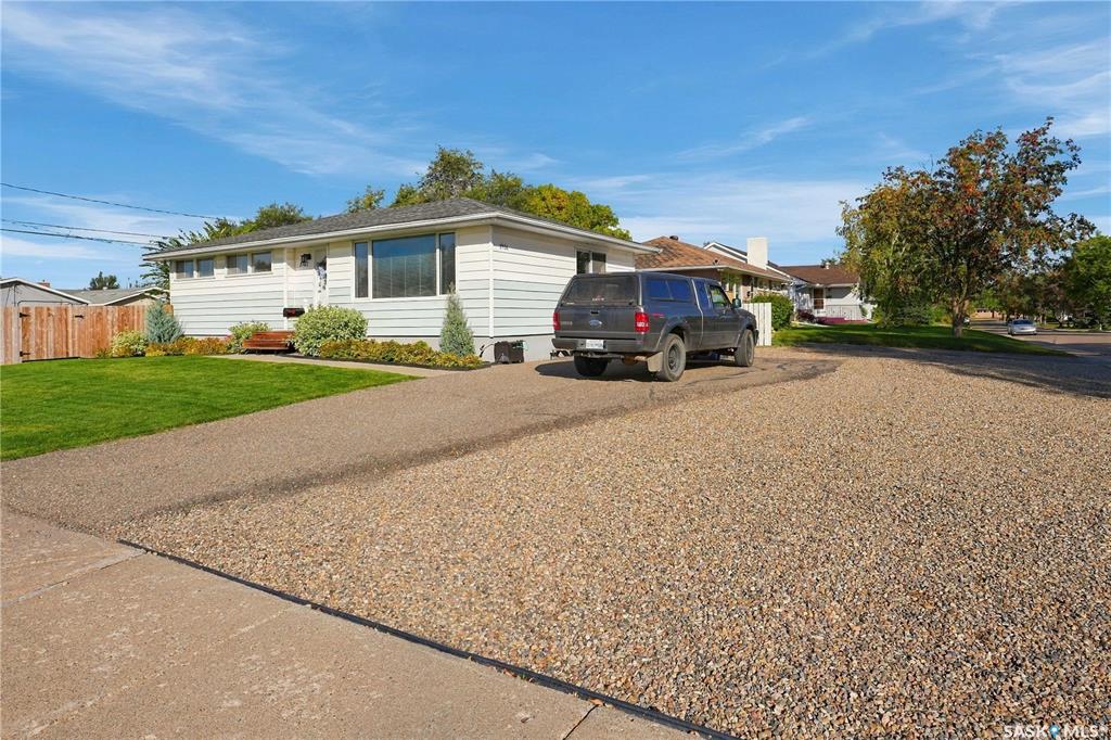 Third View of 1701 92nd Street, Kinsmen Park, North Battleford, Saskatchewan, S9A 0B3
