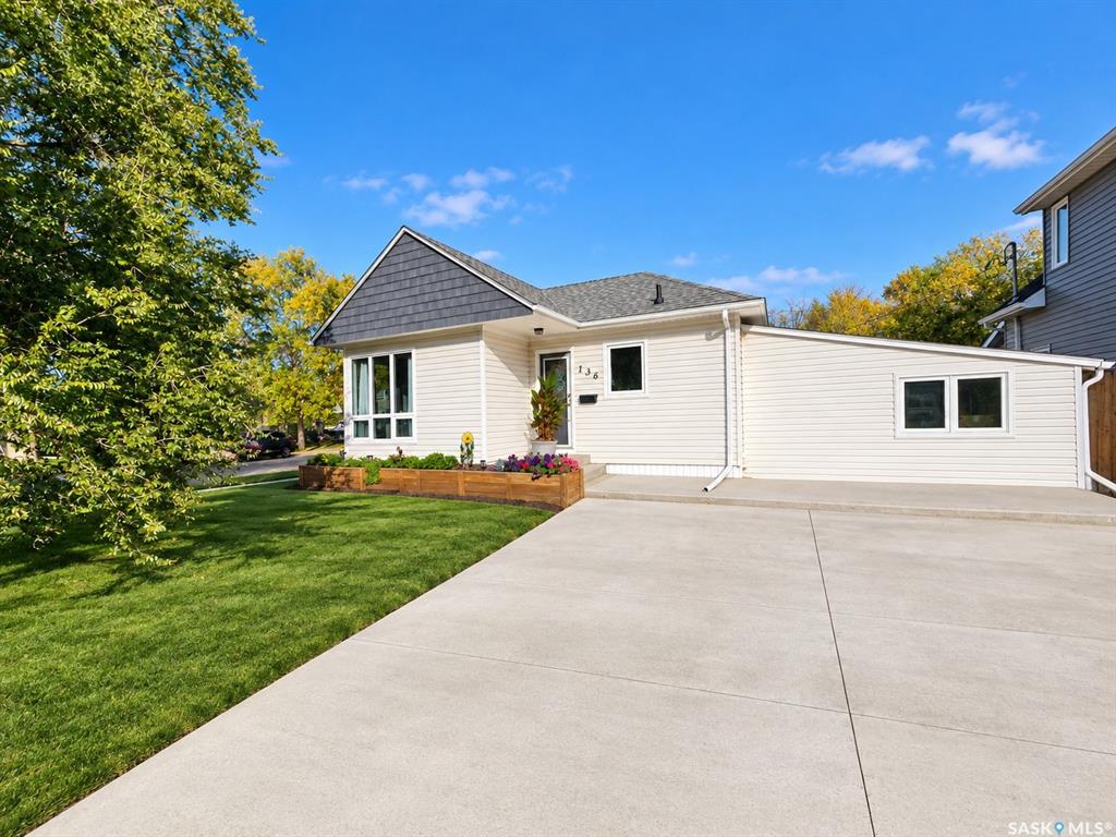 136 10th Street Ne, SK050016, Saskatchewan,