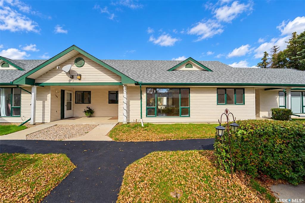 111 2nd Avenue E #107, SK050023, Saskatchewan,