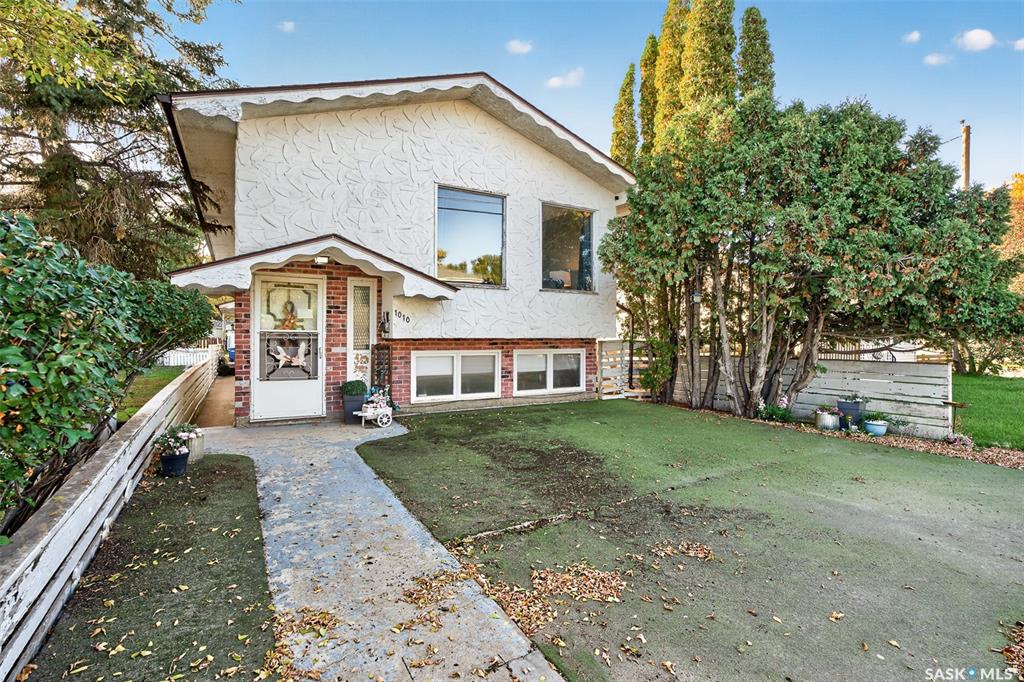 1010 9th Avenue Sw, SK050045, Saskatchewan,