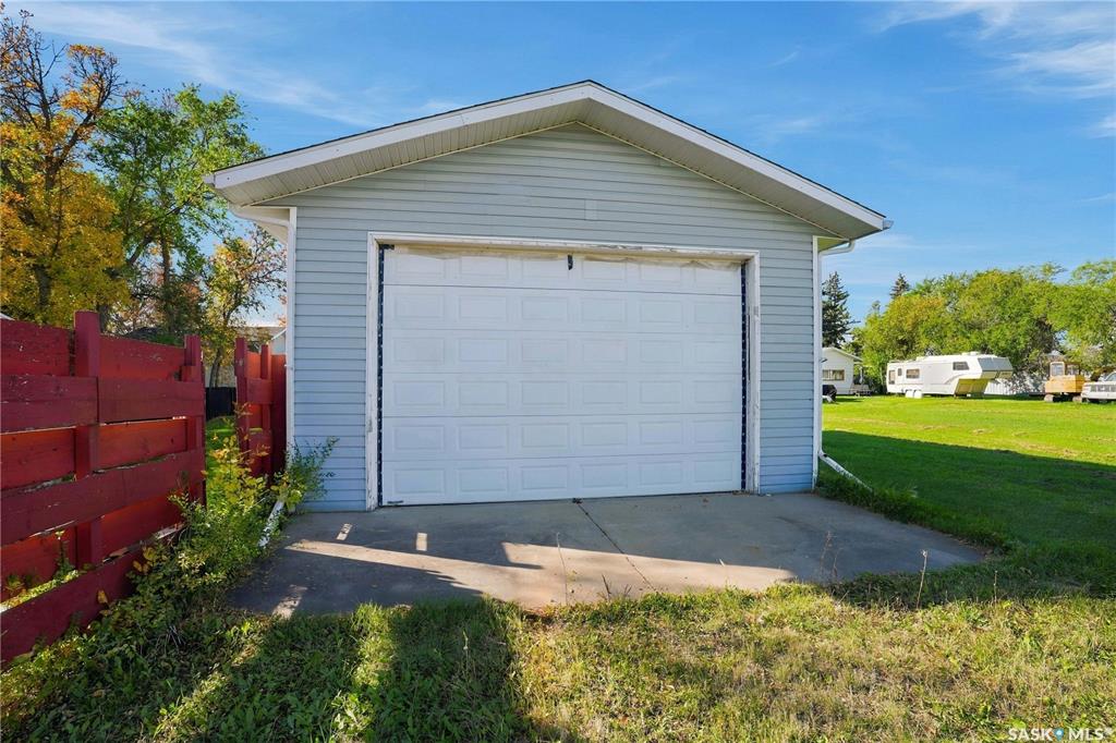 Third View of 1262 113 Th Street, Deanscroft, North Battleford, Saskatchewan, S9A 2M2