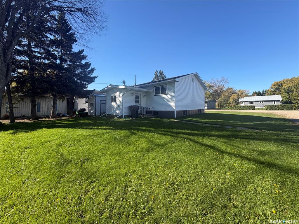 Second View of 403 401 Main Street, Pelly, Saskatchewan, S0A 2Z0