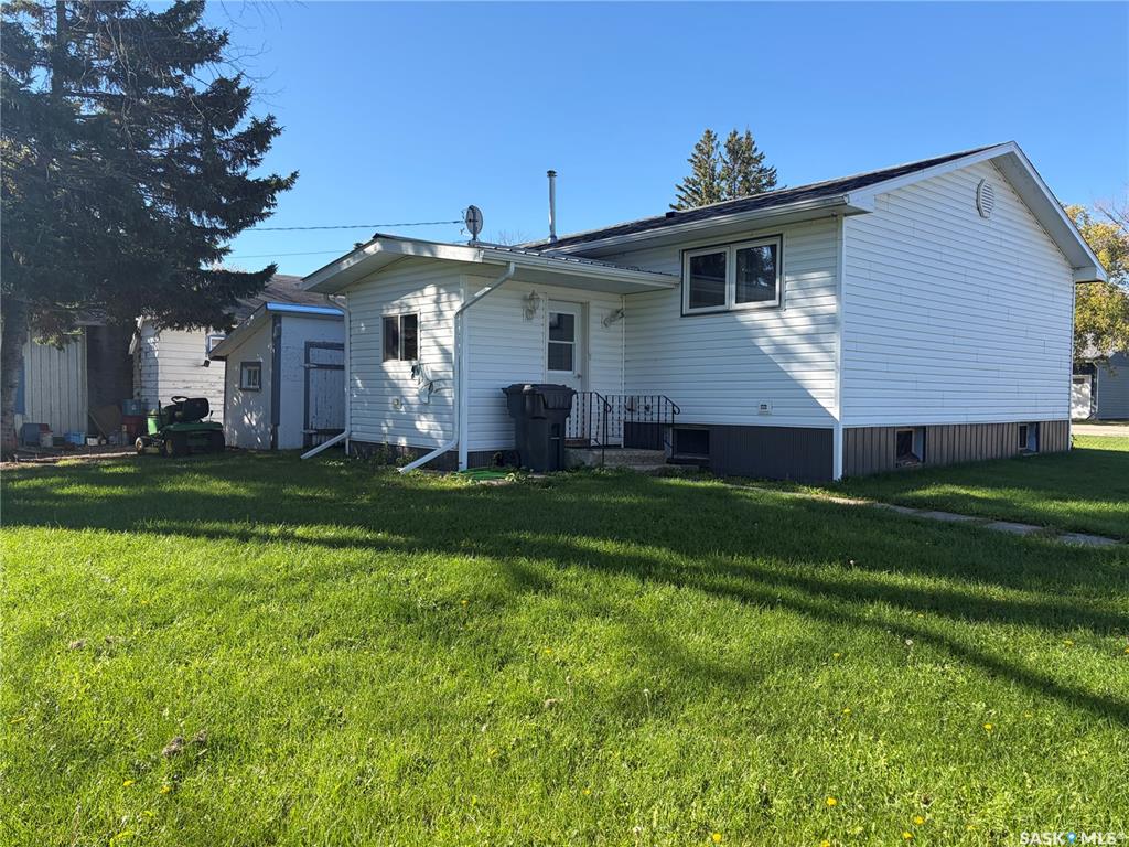 Third View of 403 401 Main Street, Pelly, Saskatchewan, S0A 2Z0
