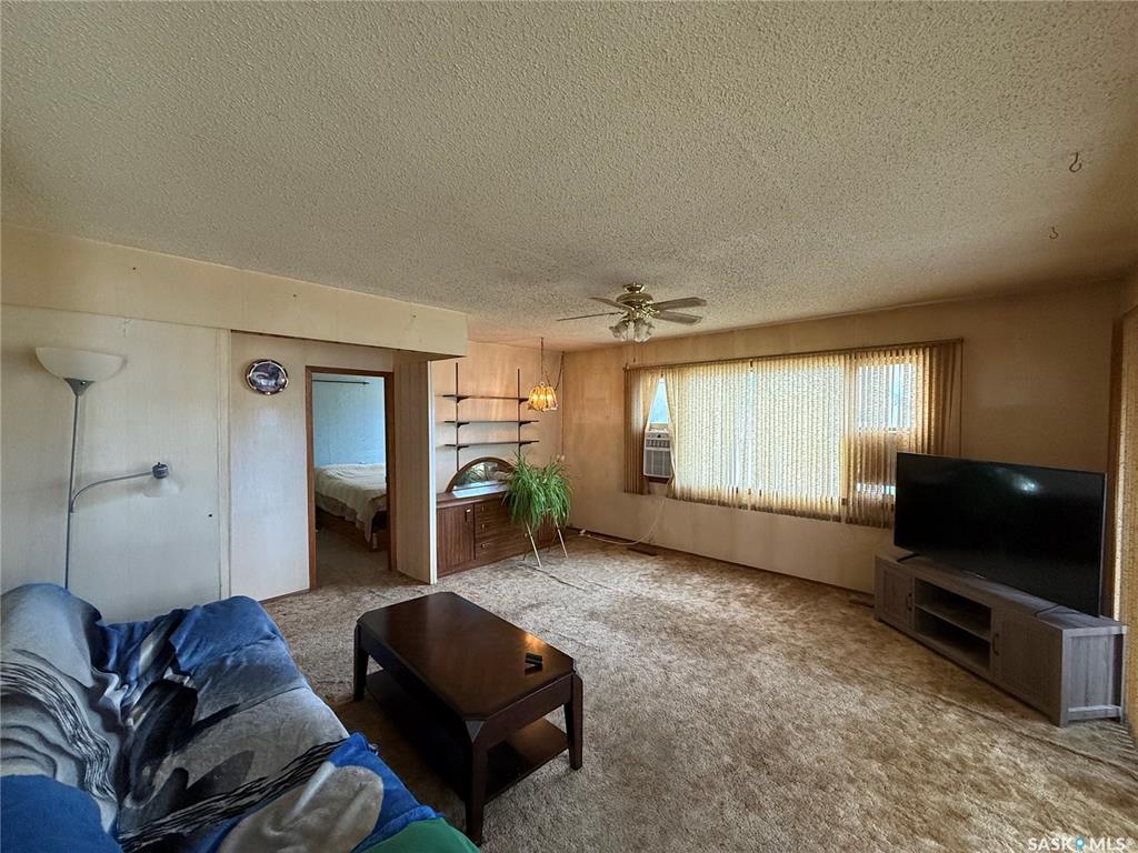 Third View of 301 5th Avenue W, Kindersley, Saskatchewan, S0L 1S0