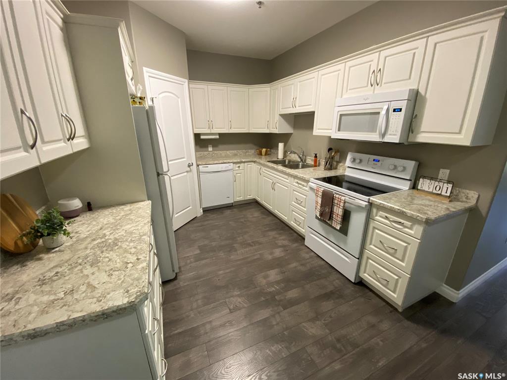 Second View of 123 Balmoral Street #305, East YO, Yorkton, Saskatchewan, S3N 4J2