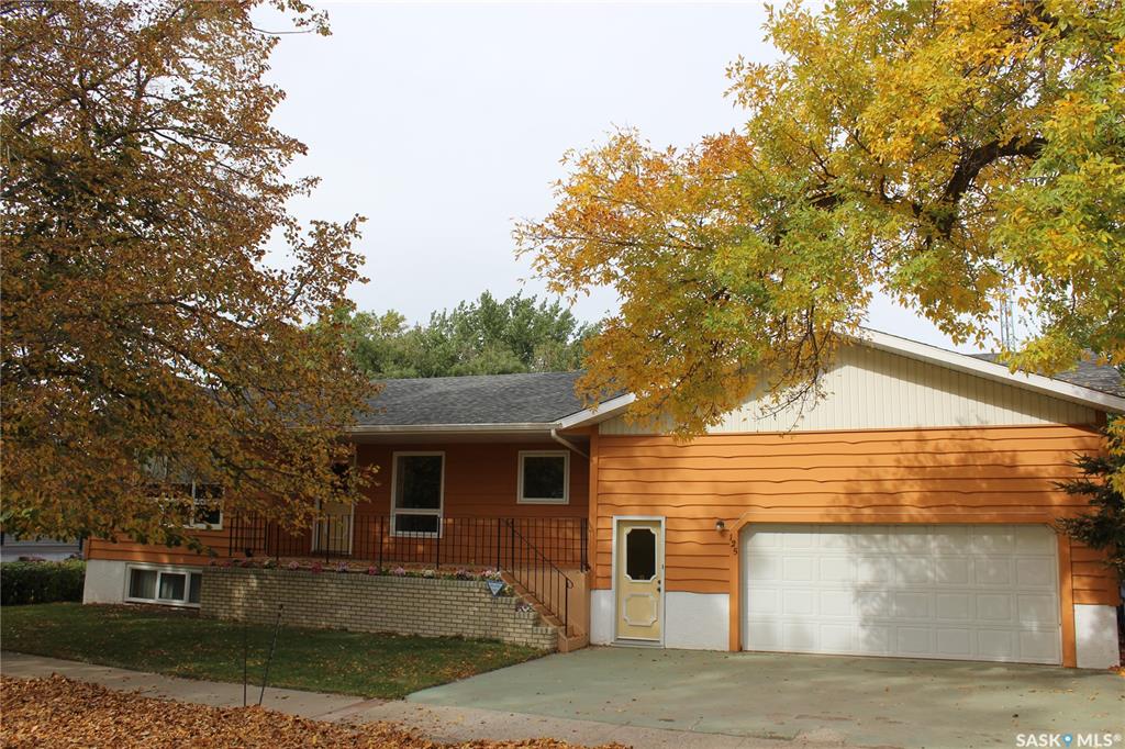 Second View of 125 Mainprize Street, Midale, Saskatchewan, S0C 1S0