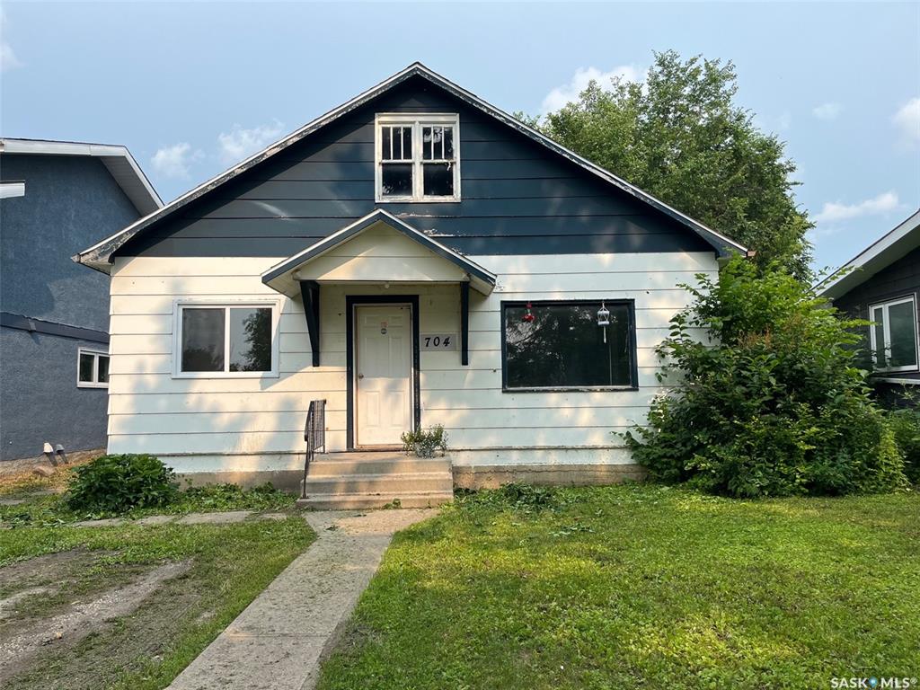 704 West Avenue, SK050162, Saskatchewan,