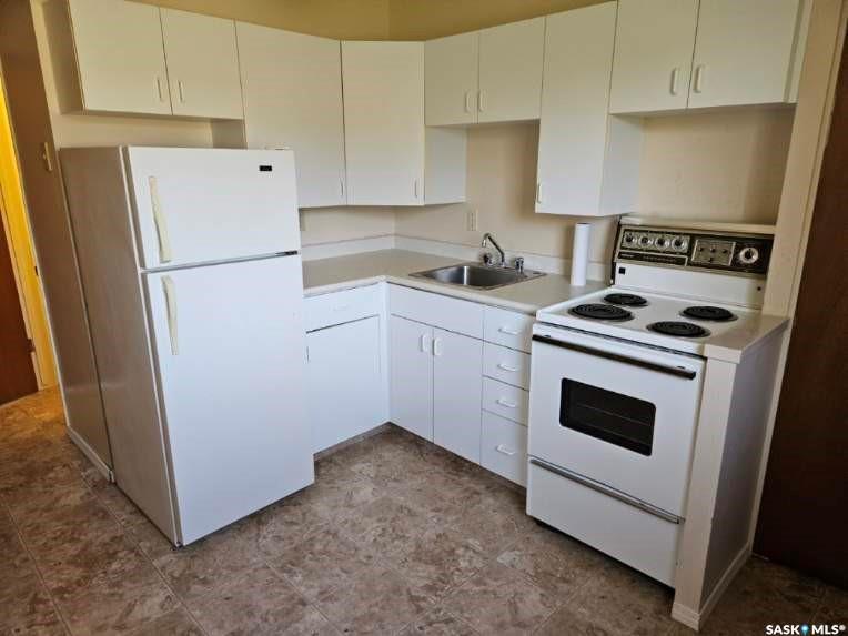 Third View of 300 1st Street W #1-12, Beechy, Saskatchewan, S0L 0C0