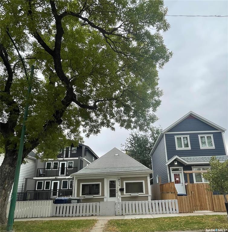 Third View of 434 G Avenue S, Riversdale, Saskatoon, Saskatchewan, S7M 1V7
