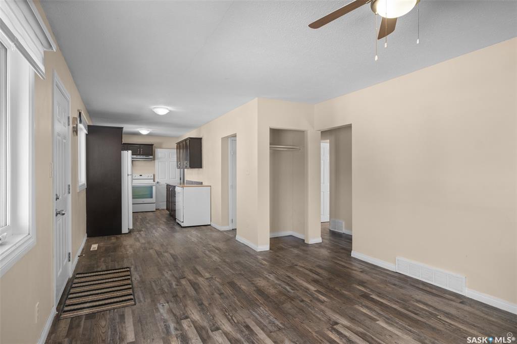Fifth View of 211 31st Street E, SouthWood, Prince Albert, Saskatchewan, S6V 8A8