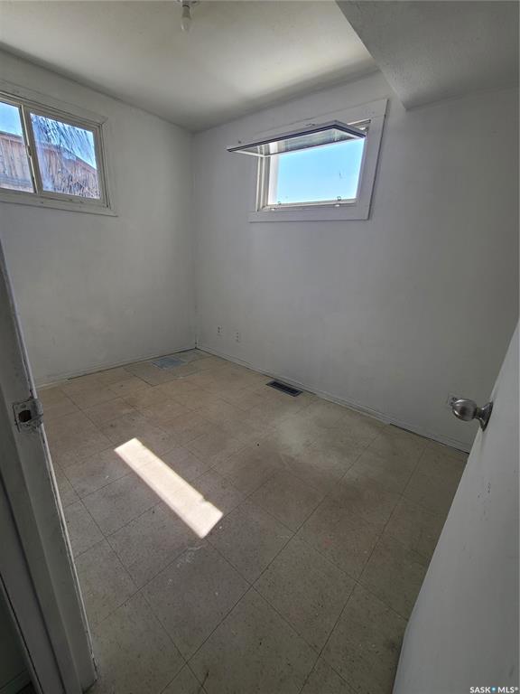 Fifth View of 130 26th Street W, West Hill PA, Prince Albert, Saskatchewan, S6V 4P9