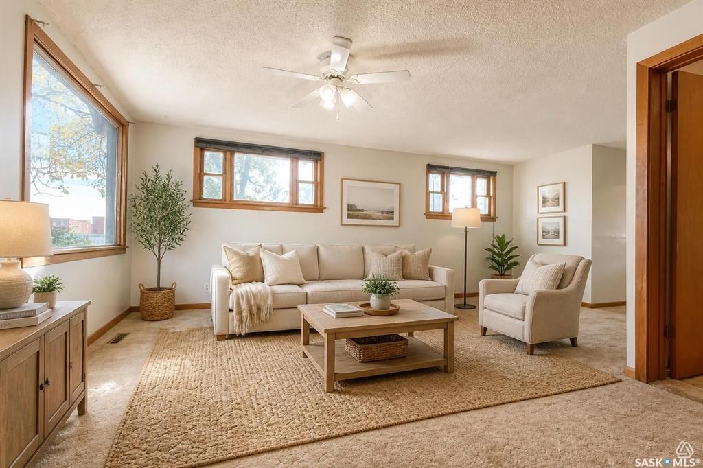 Third View of 206 6th Avenue Nw, North West, Swift Current, Saskatchewan, S9H 0X8