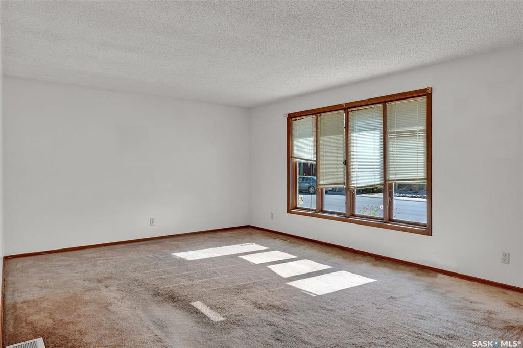 Fourth View of 98 Alport Crescent, Uplands, Regina, Saskatchewan, S4R 7Y6