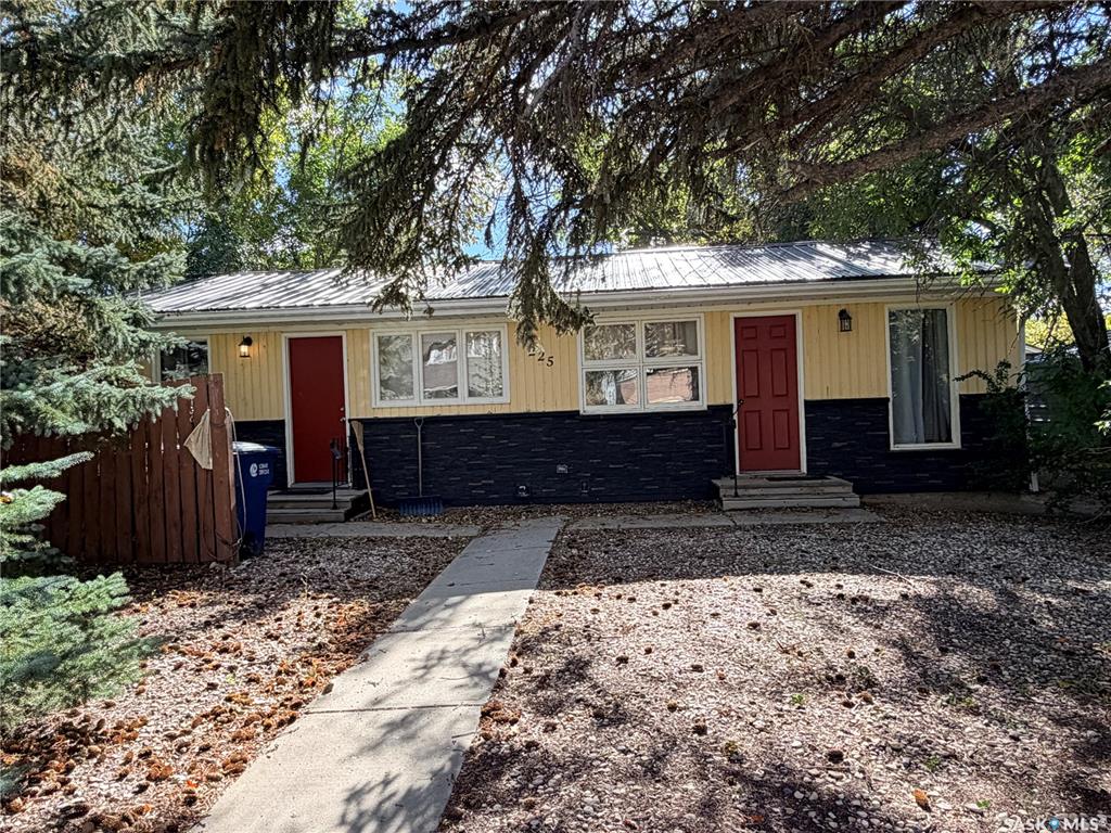 225 5th Avenue W, SK050332, Saskatchewan,