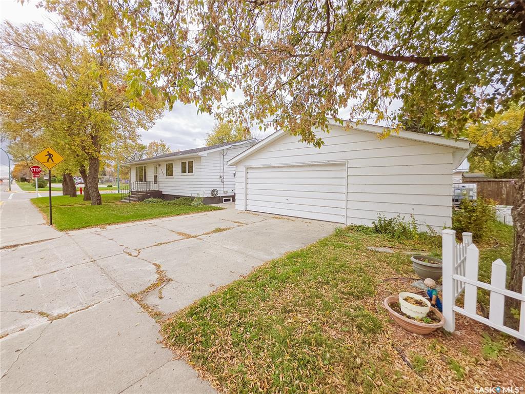 Fifth View of 202 7th Avenue W, Melville, Saskatchewan, S0A 2P0