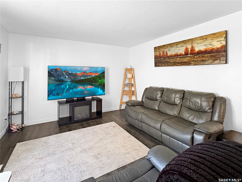 Third View of 351 26th Street, Battleford, Saskatchewan, S0M 0E0