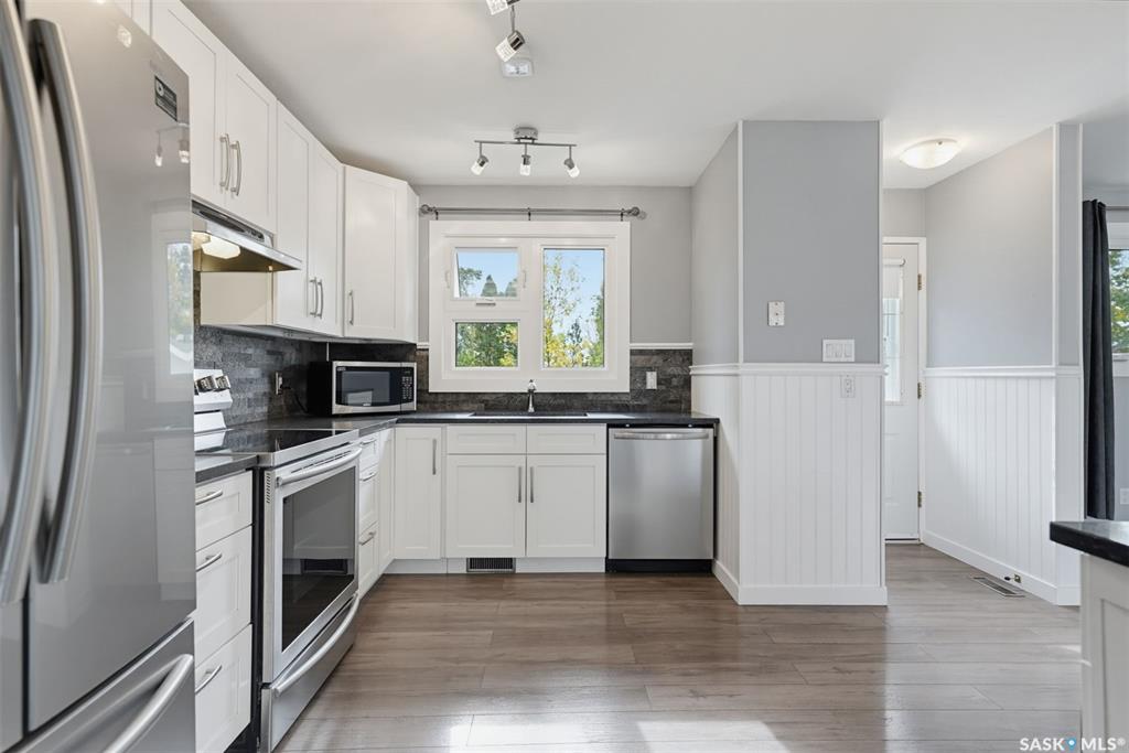 Fourth View of 147 Candle Crescent, Lawson Heights, Saskatoon, Saskatchewan, S7K 5A1