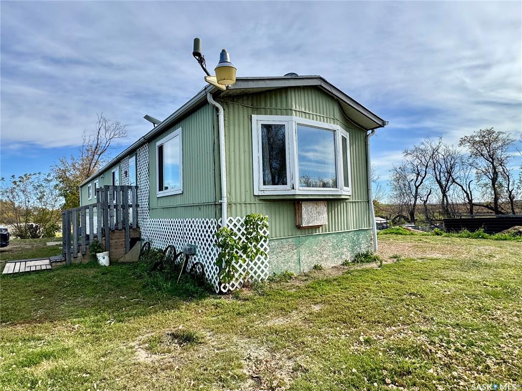Hwy 2 South Acreage, SK050438, Saskatchewan,