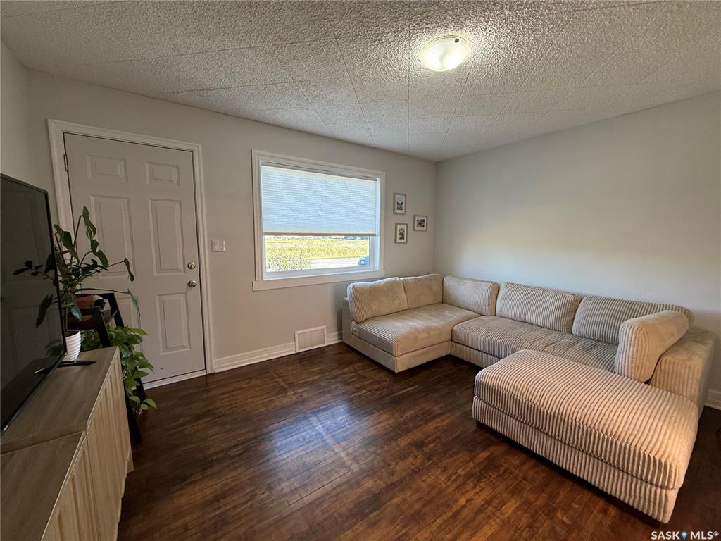 Fourth View of 190 Victoria Avenue, Yorkton, Saskatchewan, S3N 1T1