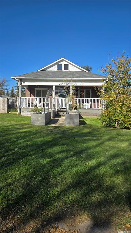 Second View of 628 Walsh Avenue, Oxbow, Saskatchewan, S0C 2B0
