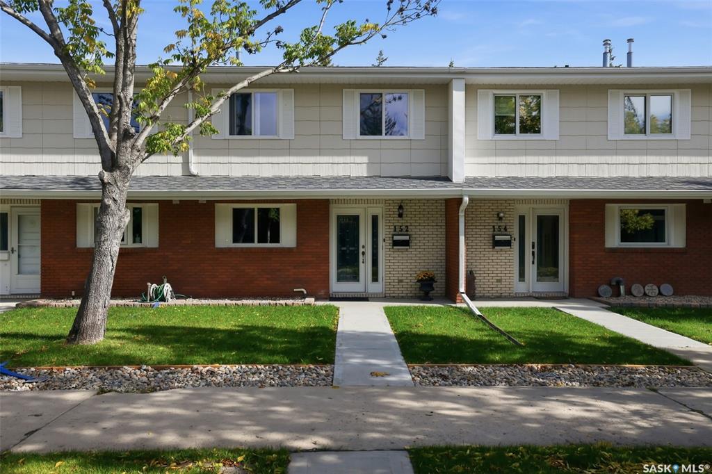 MLS® listing #SK050461 for sale located at 152 Plainsview Drive