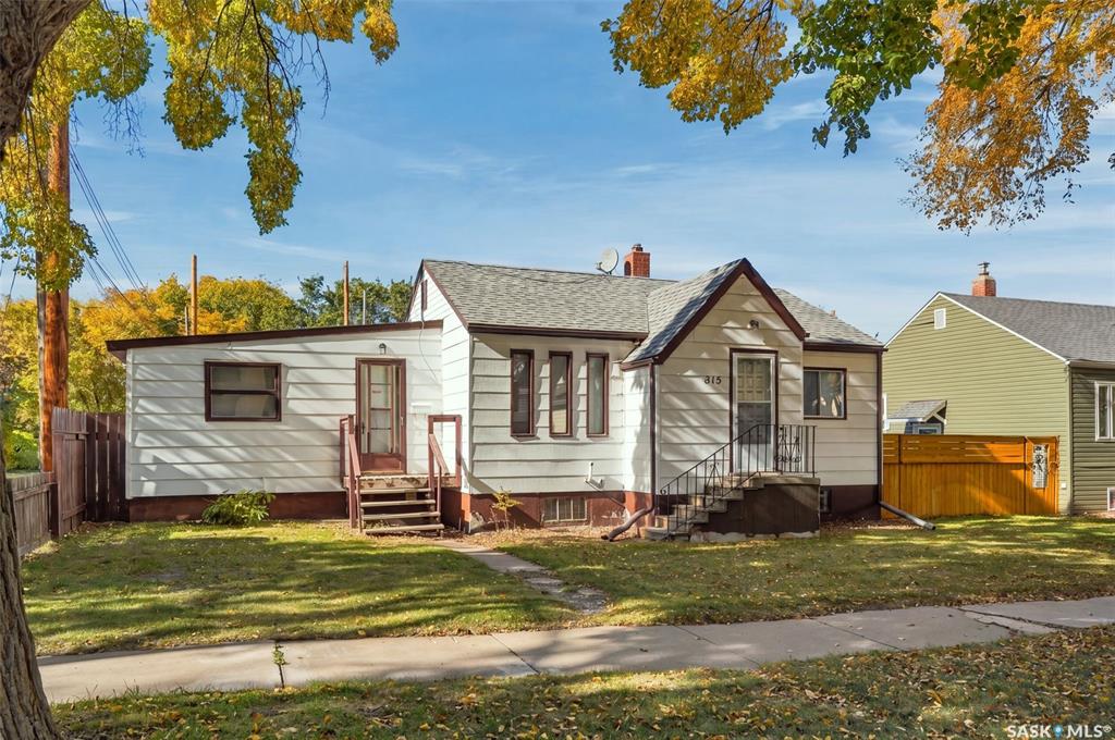 815 F Avenue N, SK050486, Saskatchewan,