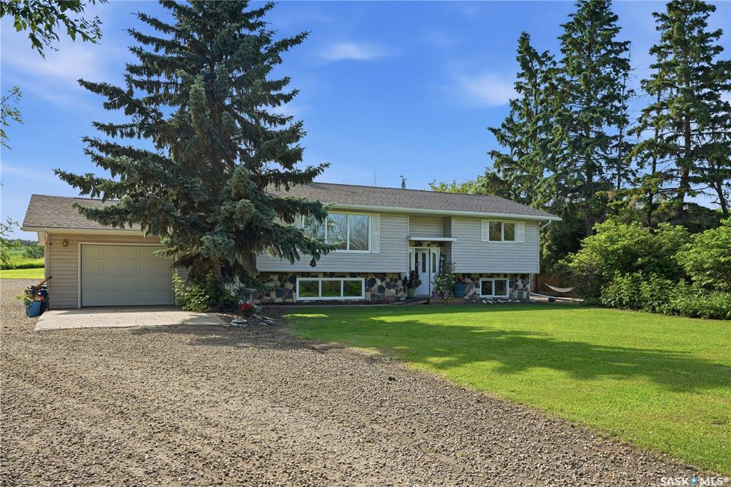 Second View of Thorhaug Acreage, Leask Rm No. 464, Saskatchewan, S0J 1M0