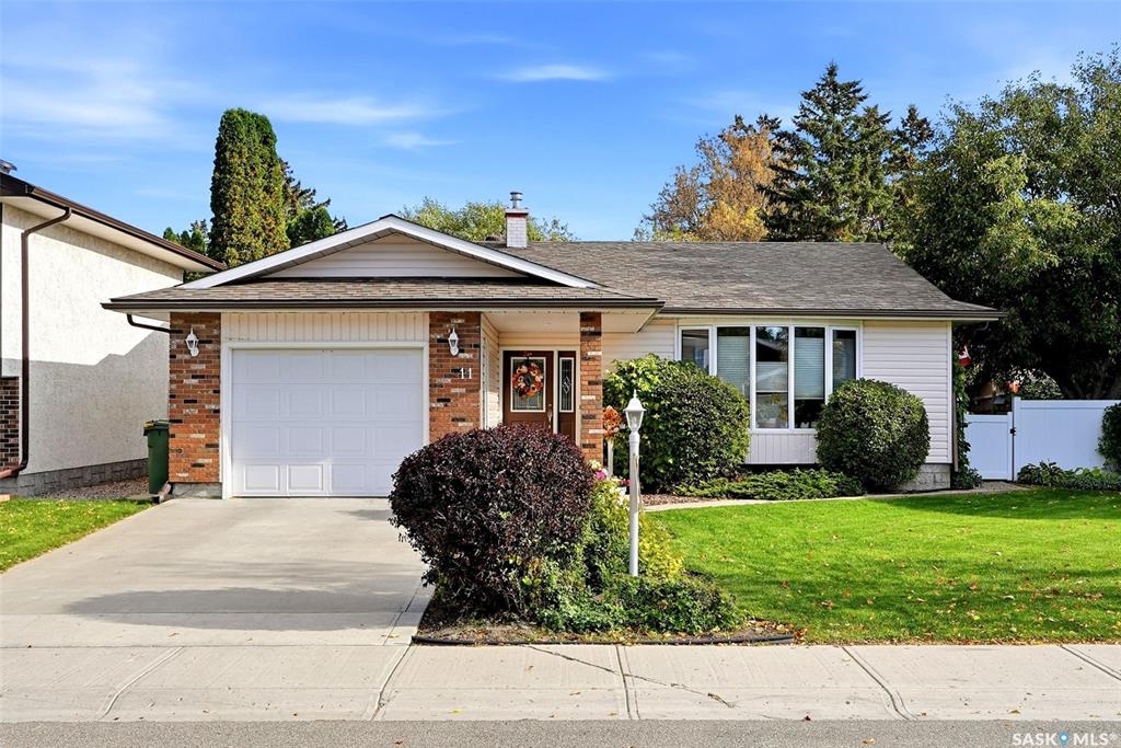 MLS® listing #SK050506 for sale located at 11 Green Meadow Road