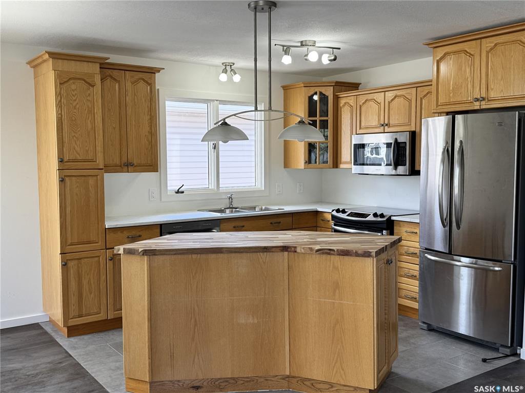 Fourth View of 218 2nd Avenue E, Biggar, Saskatchewan, S0K 0M0