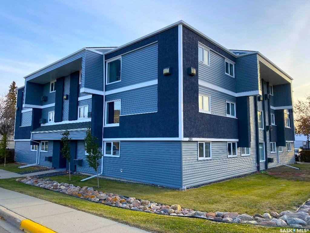 201 3rd Avenue W #202, SK050521, Saskatchewan,