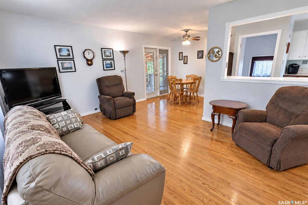 Second View of 2338 Mcdonald Avenue, Crescent Heights, Prince Albert, Saskatchewan, S6V 2V6