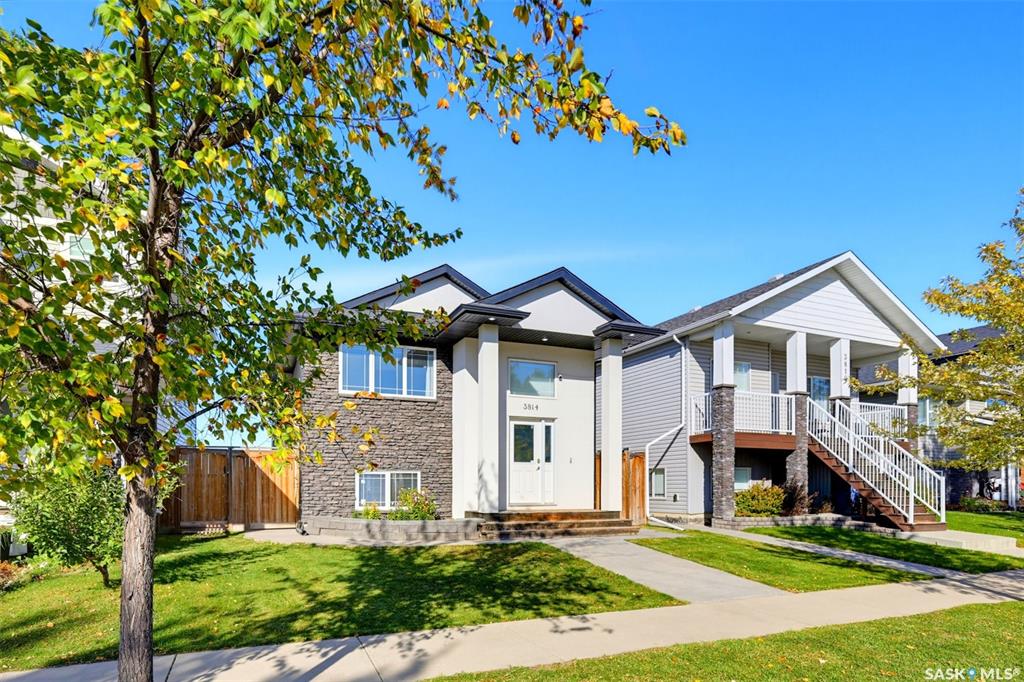 Second View of 3814 33rd Street W, Kensington, Saskatoon, Saskatchewan, S7R 0M1