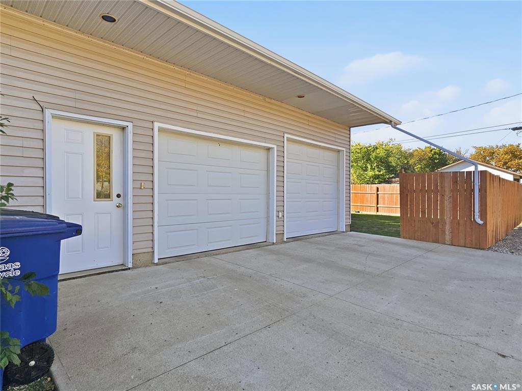 Fourth View of 909 King Street, Rosetown, Saskatchewan, S0L 2V0