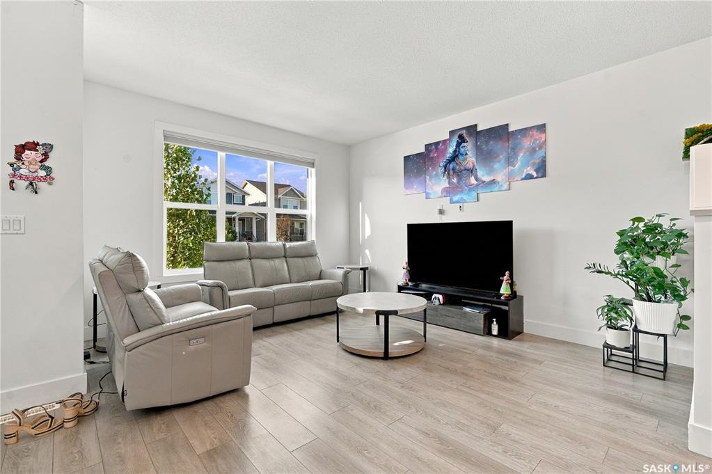 Fifth View of 185 Rosewood Boulevard E, Rosewood, Saskatoon, Saskatchewan, S7V 0X2