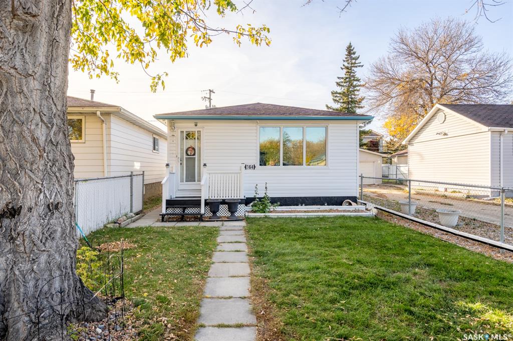 MLS® listing #SK050672 for sale located at 364 Osler Street