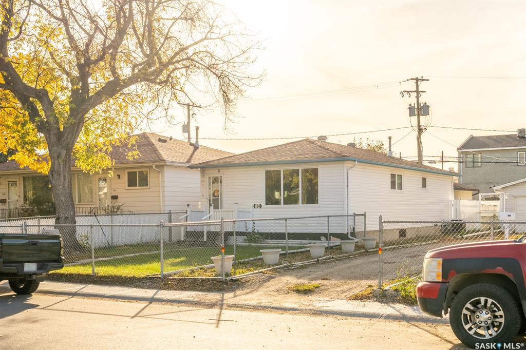 Second View of 364 Osler Street, Highland Park, Regina, Saskatchewan, S4R 1V6