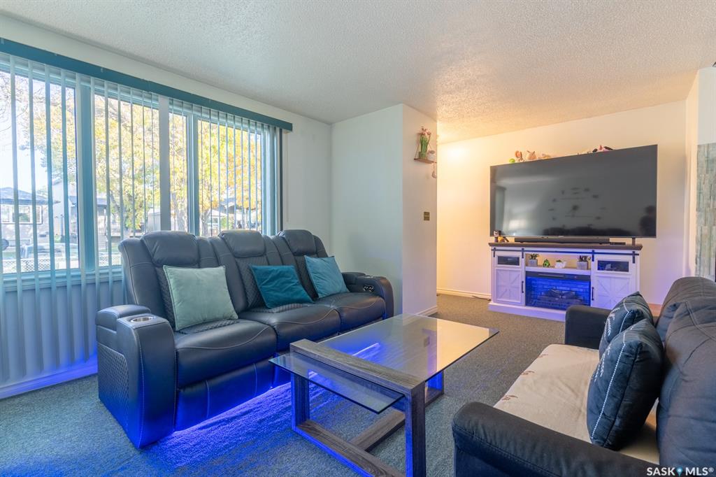 Fifth View of 364 Osler Street, Highland Park, Regina, Saskatchewan, S4R 1V6