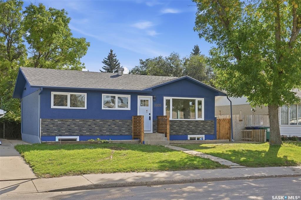 Second View of 3805 Diefenbaker Drive, Pacific Heights, Saskatoon, Saskatchewan, S7L 5C6