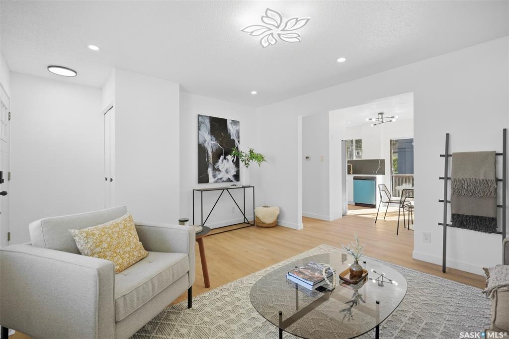 Fifth View of 3805 Diefenbaker Drive, Pacific Heights, Saskatoon, Saskatchewan, S7L 5C6