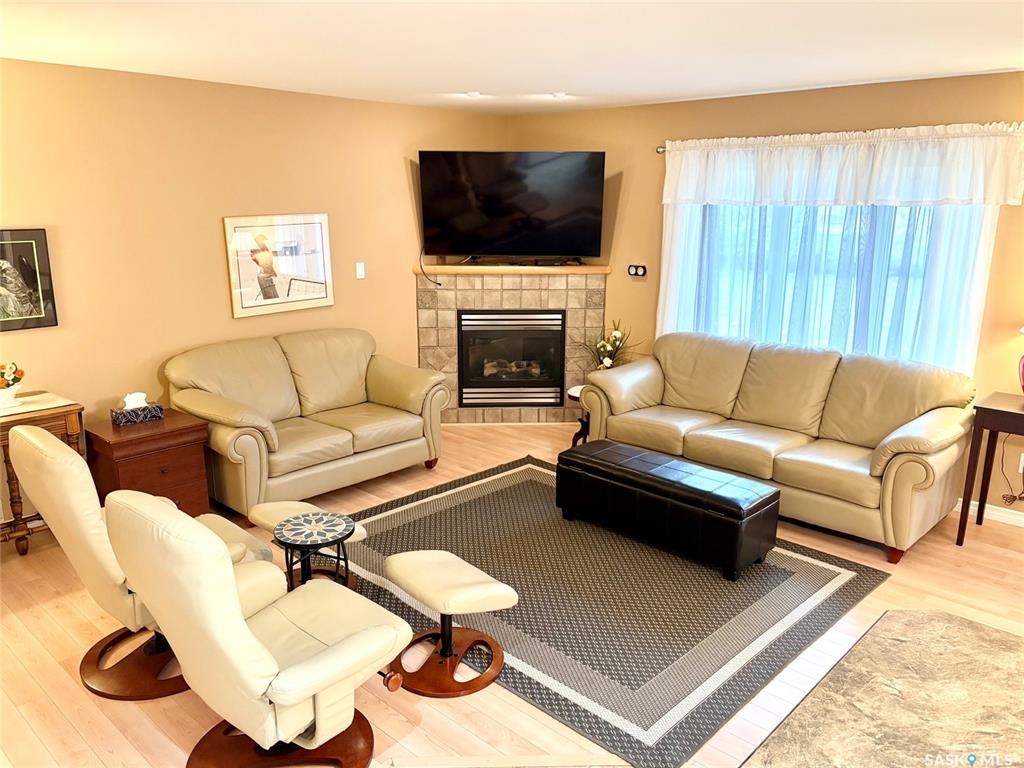 Fifth View of 142 Manitoba Avenue, Yorkton, Saskatchewan, S3N 3G8