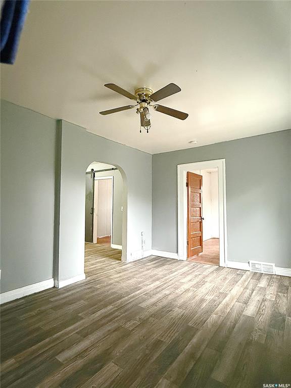 Third View of 172 4th Street E, Shaunavon, Saskatchewan, S0N 2M0