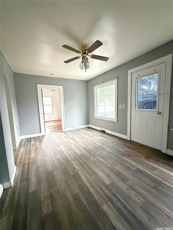 Fifth View of 172 4th Street E, Shaunavon, Saskatchewan, S0N 2M0