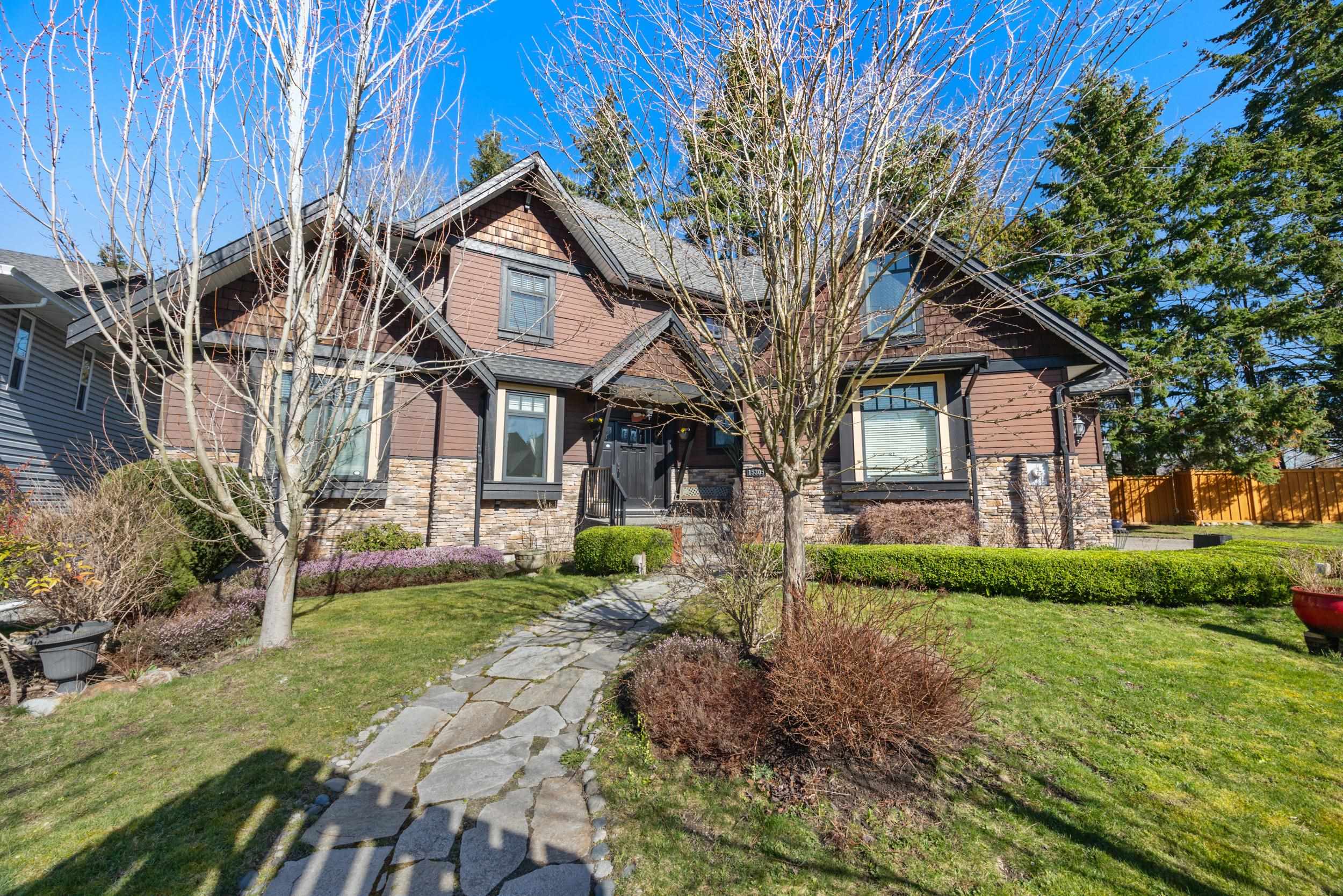 MLS® listing #R2974214 for sale located at 15305 29a Avenue, Surrey BC V4P 1G7